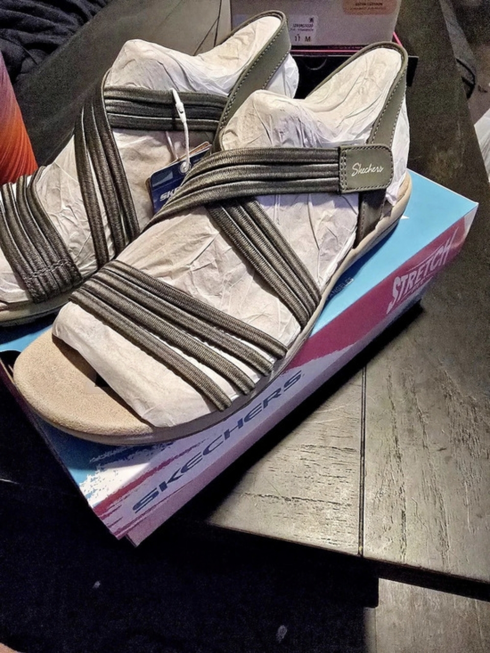 Skechers Reggae Slim Sunnyside 2.0 - Stretch Flex Sandals In Olive NIB